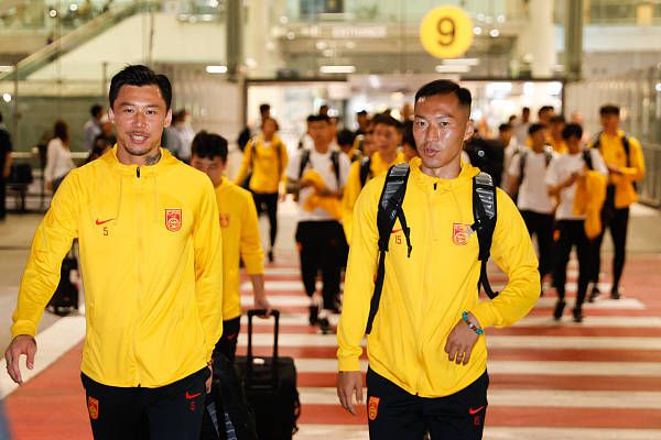 伊东纯也在2022年加盟兰斯，本赛季他在法甲出场17次，贡献2球4助，目前他的合同将在2026年到期。